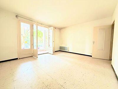 Appartement Bagnols Sur Ceze - 1 pièce - 26 m²