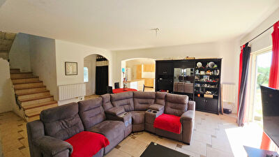 Villa Lirac - 6 pièces - 157 m² + Garage de 80 m²