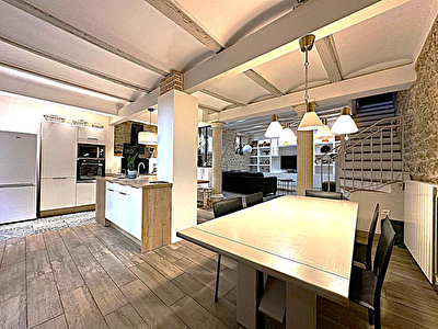 Maison Bagnols sur Cèze - 6 pièces - 215 m²