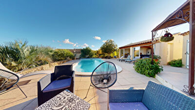 Villa - 5 pièces - 133 m² + Pool-house 21 m²