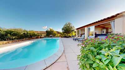 Villa - 5 pièces - 133 m² + Pool-house 21 m²