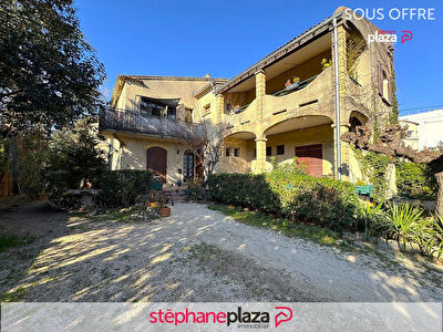 Maison Bagnols-sur-Cèze - 17 pièces - 336 m²
