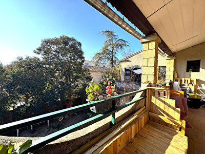 Maison Bagnols-sur-Cèze - 17 pièces - 336 m²