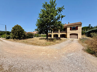 Maison Bagnols Sur Ceze - 9 pièces - 264 m²