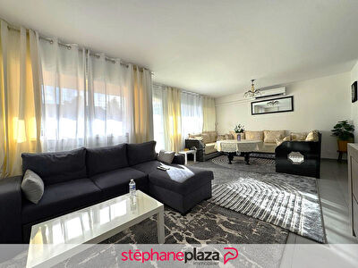 Appartement Bagnols Sur Cèze - 4 pièces - 72 m² et Terrasse et Garage