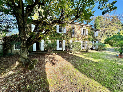 Propriété Bollène - 10 pièces - 258 m² - Terrain constructible