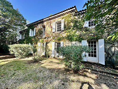 Propriété Bollène - 10 pièces - 258 m² - Terrain constructible