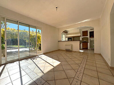 Maison Bagnols-sur-Cèze - 5 pièces - 86 m² + Garage