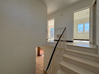 Maison Bagnols-sur-Cèze - 5 pièces - 86 m² + Garage
