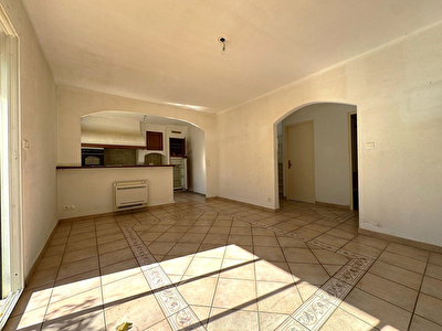 Maison Bagnols-sur-Cèze - 5 pièces - 86 m² + Garage