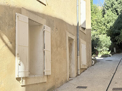 Appartement de plain pied vendu loué Visan - 2 pièces - 38m²