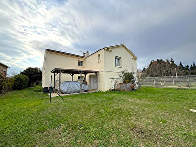 Maison Connaux - 7 pièces - 132 m² + 74 m² de garages