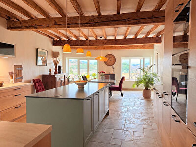 Maison Visan - 9 pièces - 238m²