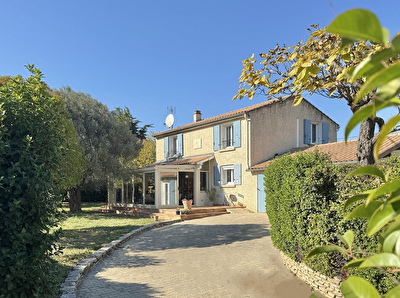 Maison familiale Saint-Marcel-d'Ardèche - 6 pièces - 144m²