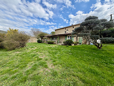 Mas St André De Roquepertuis - 5 pièces - 140 m²