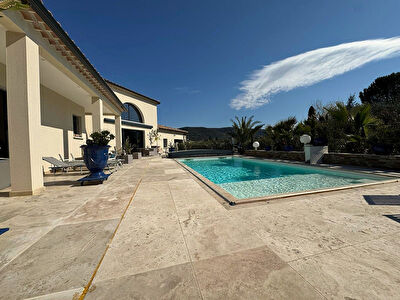 Maison St Andre De Roquepertuis - 6 pièces- 140m² + Piscine