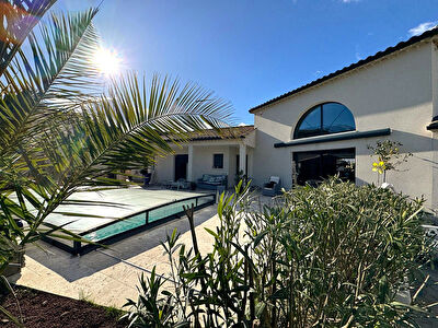 Maison St Andre De Roquepertuis - 6 pièces- 140m² + Piscine