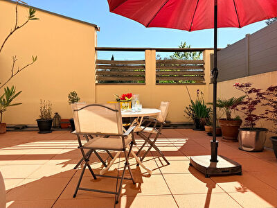 Appartement Vaison La Romaine - 3 pièces - 73m² - avec ascenseur, garage et terrasse
