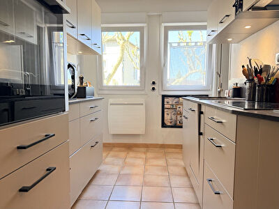 Appartement Vaison La Romaine - 3 pièces - 73m² - avec ascenseur, garage et terrasse