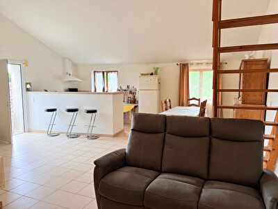 Appartement secteur Vaison-la-Romaine - 3 pièces - 73m²