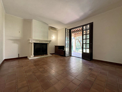 Maison Bagnols sur Cèze - 9 pièces - 194 m² + Garage