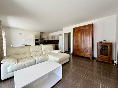 Appartement Bagnols Sur Ceze - 3 pièces - 73 m²