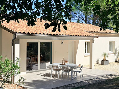 Villa contemporaine de plain-pied + studio indépendant - Saint-Paul-Trois-Chateaux - 7 pièces - 120 m²