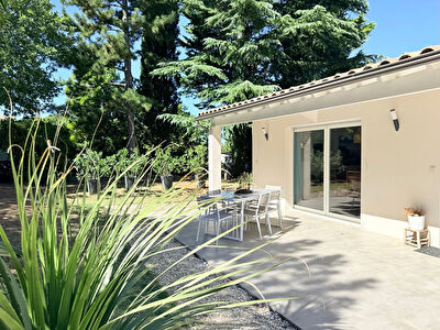 Villa contemporaine de plain-pied + studio indépendant - Saint-Paul-Trois-Chateaux - 7 pièces - 120 m²