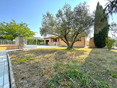 Maison St Julien Les Rosiers - 7 pièces - 105 m² + Gîte 36 m²  + Piscine