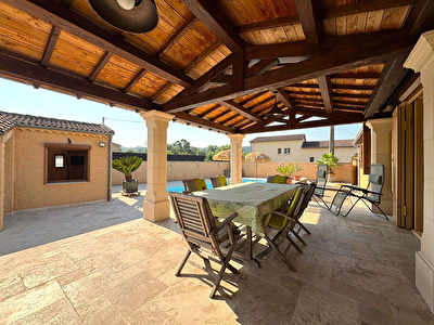 Maison St Julien Les Rosiers - 7 pièces - 105 m² + Gîte 36 m²  + Piscine