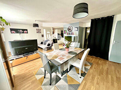 Maison Le Chatelet En Brie 7 pièce(s) 137 m2 au sol