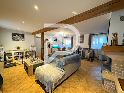 Maison Sivry Courtry 8 pièce(s) 150,2 m²