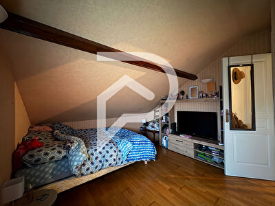 Maison Sivry Courtry 8 pièce(s) 150,2 m²