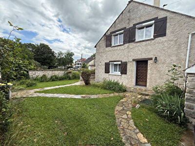 Maison Le Chatelet En Brie 4 pièce(s) 110 m2