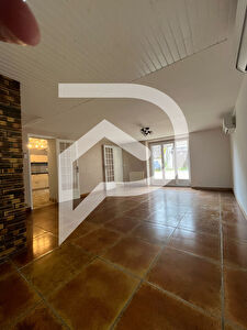 Le charme d'une maison de 92.96 m2 au coeur d'un village médiéval 92.96 m2