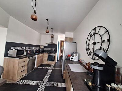 Maison Le Châtelet en brie 6 pièce(s) 180 m2
