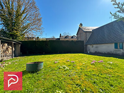 Maison en briques dans BERNAY avec jardin et garage