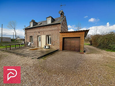 A 5 minutes de BERNAY, charmante maison en briques !