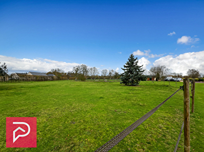 Propriété Normande avec terrain de 1.4 hectare