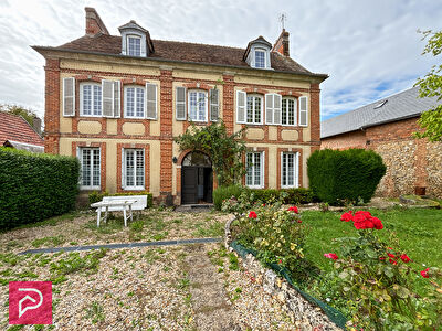 Manoir historique centre ville de Brionne