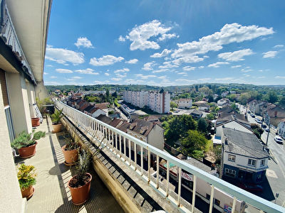 Appartement duplex Montlucon 6 pièce(s) 168.33 m2 avec terrasse