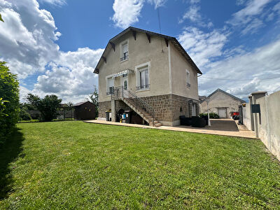 Maison Desertines 6 pièce(s) 93 m2