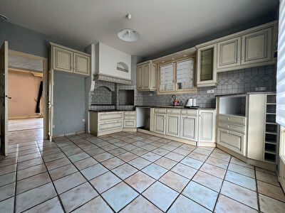 Maison Montlucon 6 pièce(s) 177 m²