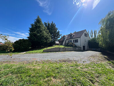 Maison Huriel 7 pièce(s) 214 m2