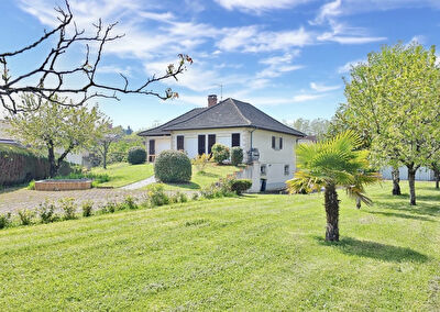 Maison Montlucon 5 pièce(s) 129.6 m2