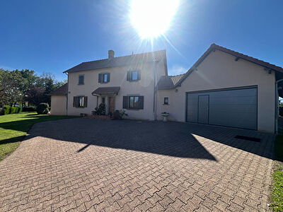 Maison Premilhat 7 pièce(s) 168.50 m2