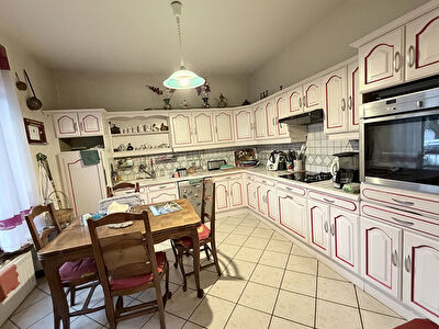 Maison Montlucon 7 pièce(s) 145 m2