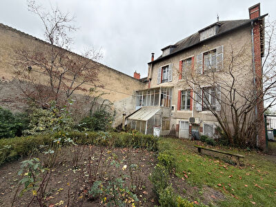 Maison Montluçon 6 pièce(s) 144,37 m2
