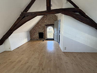 Maison Neris Les Bains 5 pièce(s) 133 m2