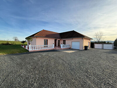 Maison Saint Victor 7 pièce(s) 152.21 m2